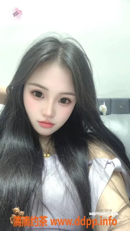 深圳楼凤-宝安琳宝，800元享鸳鸯浴与深喉服务