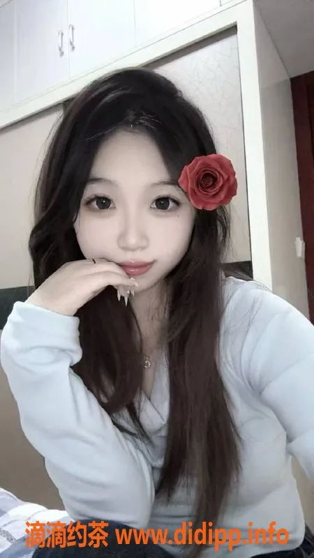 深圳楼凤-深圳福田小玉，800元体验嫩妹调情服务