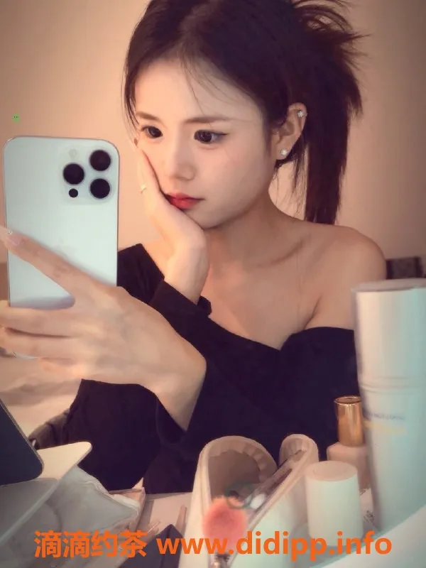 无锡上门服务-梁溪区甜甜，160cm，41kg，陪浴高颜值妹子