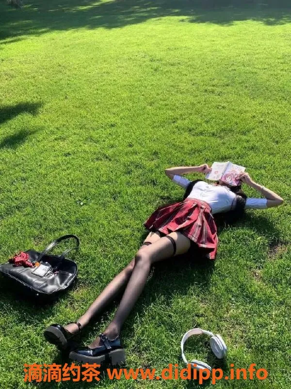 无锡楼凤-梁溪区高颜值陪浴服务 漫画 168厘米 45公斤