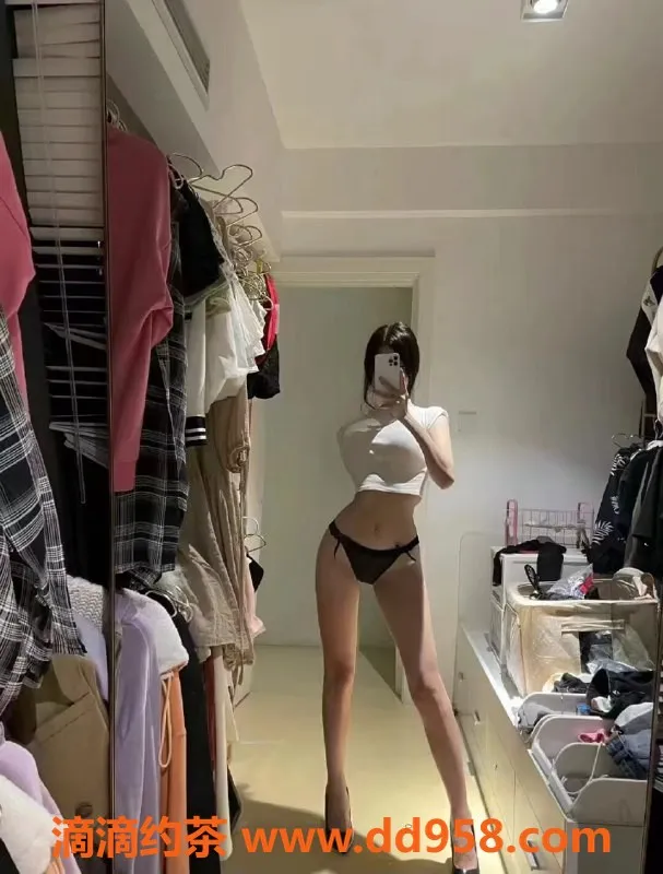 无锡楼凤-梁溪区骚蜜，高颜值女优，2200p专享服务