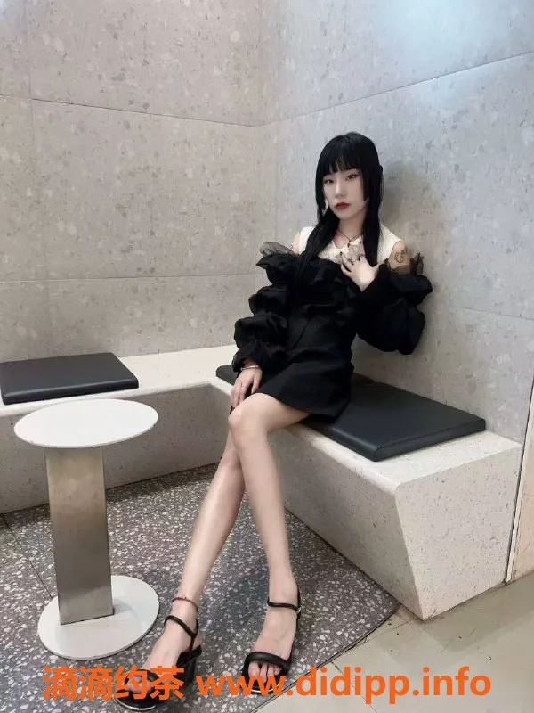 郑州楼凤-二七区宁宁SM，21岁165cm，服务多样仅8元起