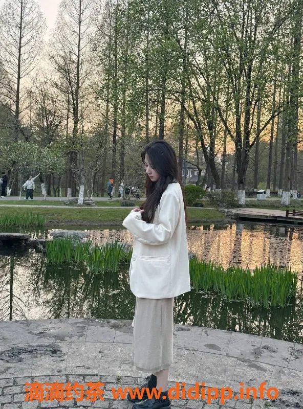 南京楼凤-江宁秋秋，700p/1400pp，轻松愉快体验！