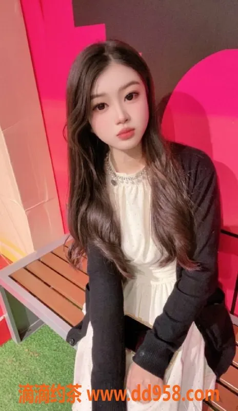 惠州楼凤-惠阳豆豆，19岁C杯，158cm，90斤，550元服务