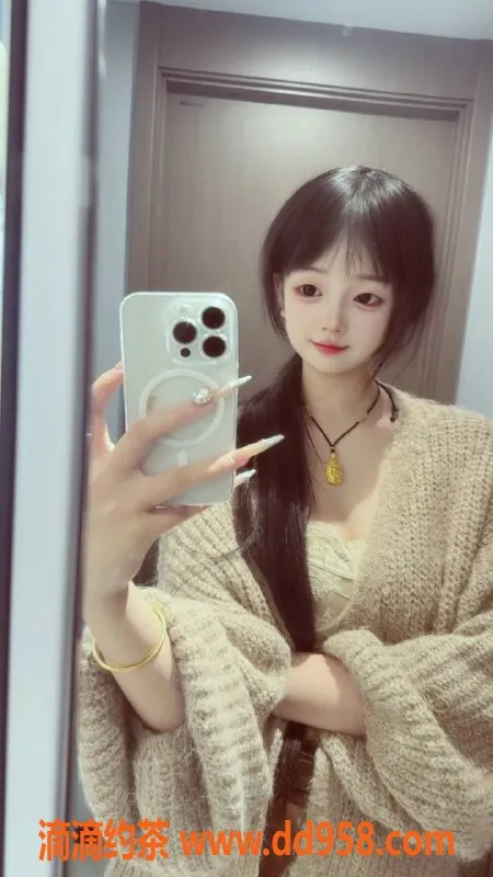 深圳楼凤-福田嫩妹小宝，900元起，制服魅惑尽在掌握