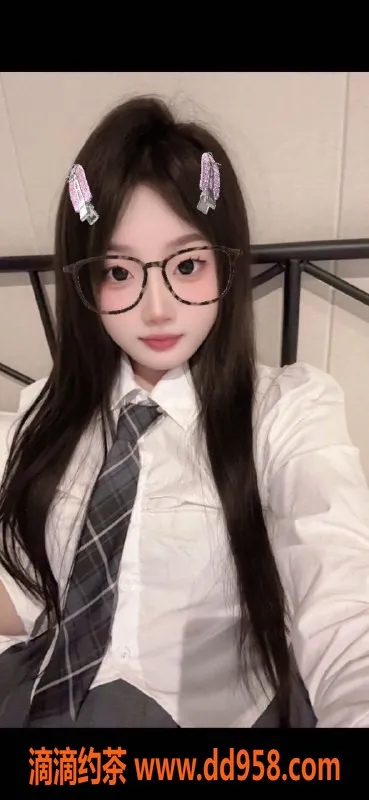 常州楼凤资源信息,武进甜甜，165cm 95斤 C罩杯，陪浴调情