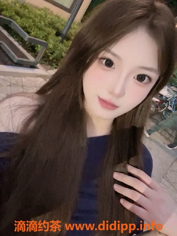 常州楼凤-武进万达腿模香香，168cm甜美嫩妹，800元起