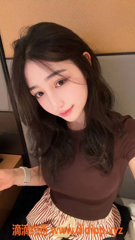 深圳楼凤-南山海带妹妹，1400p带你体验亲密服务