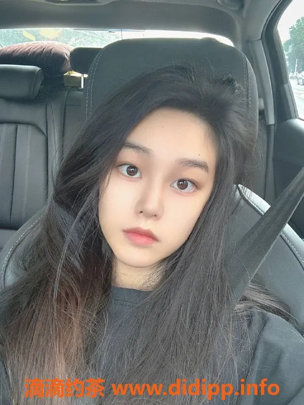 深圳楼凤-南山嫩姐乐宝，900起，制服诱惑