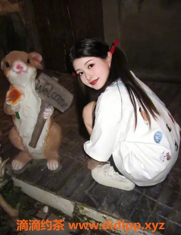 上海spa会所-普陀瑜伽小碗 25岁 36D 50kg 1288元起