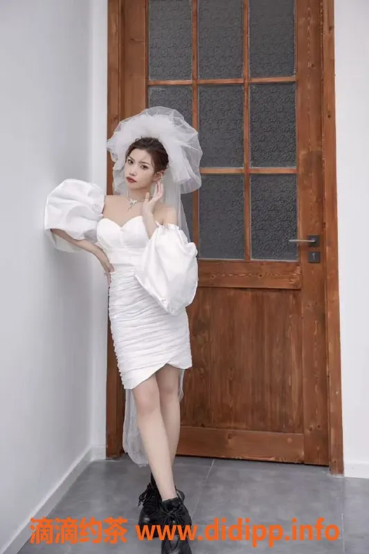 成都楼凤-锦江区御姐车，155身高90体重，服务优质