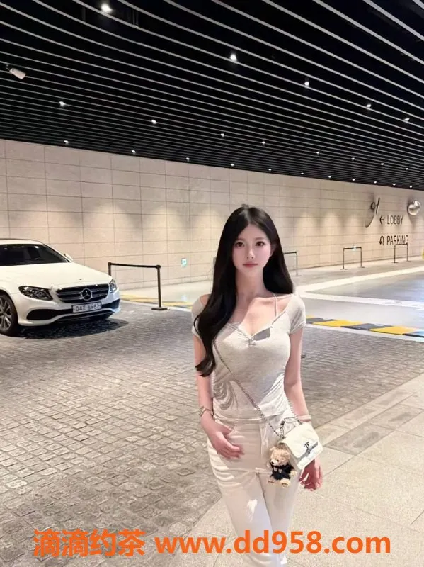 广州楼凤-天河嫩妹诗诗，水费1200p，尽享精彩服务