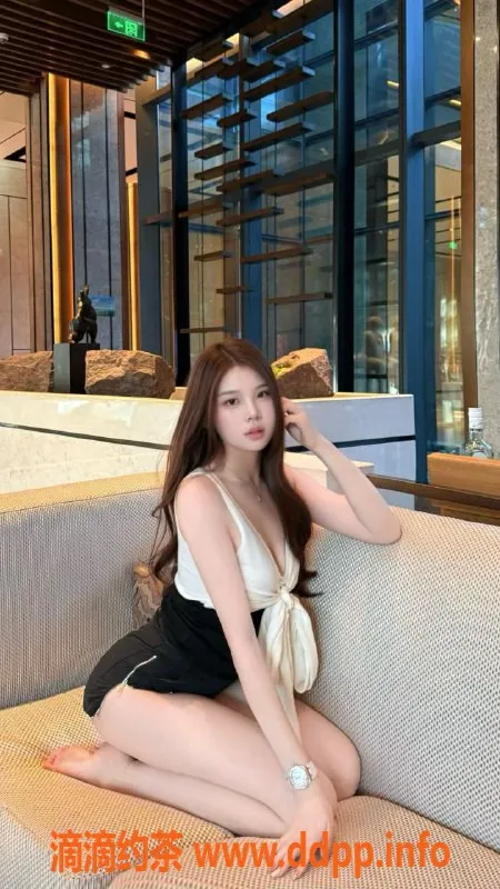 广州楼凤-白云御姐萧萧，超大胸，夜课6P体验