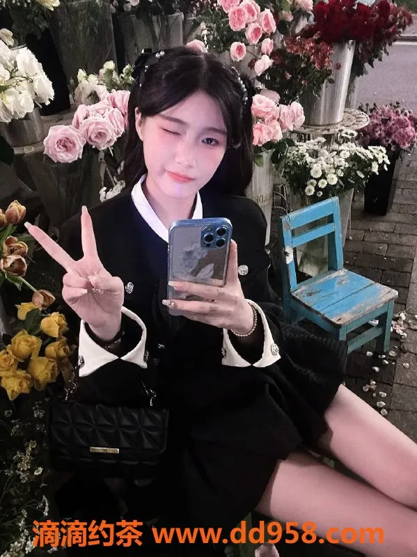 广州楼凤-番禺嫩妹依依，水费700，服务超赞！