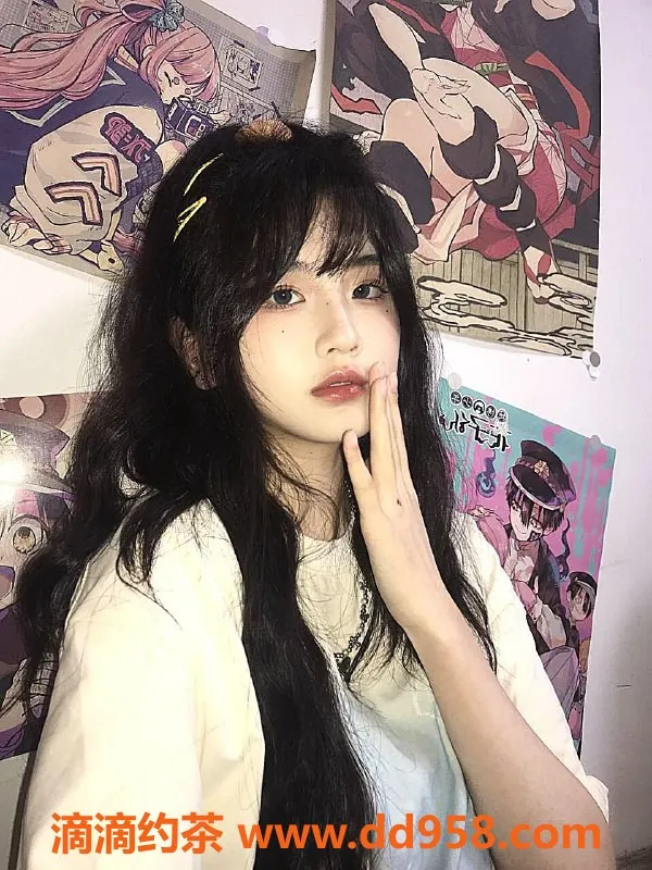 广州楼凤-荔湾繁星嫩妹，7P夜课鸳鸯浴服务