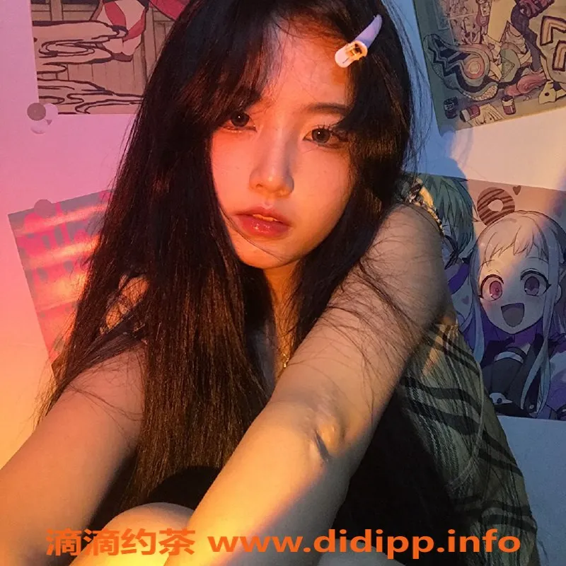 广州楼凤-荔湾繁星嫩妹，7P夜课鸳鸯浴服务