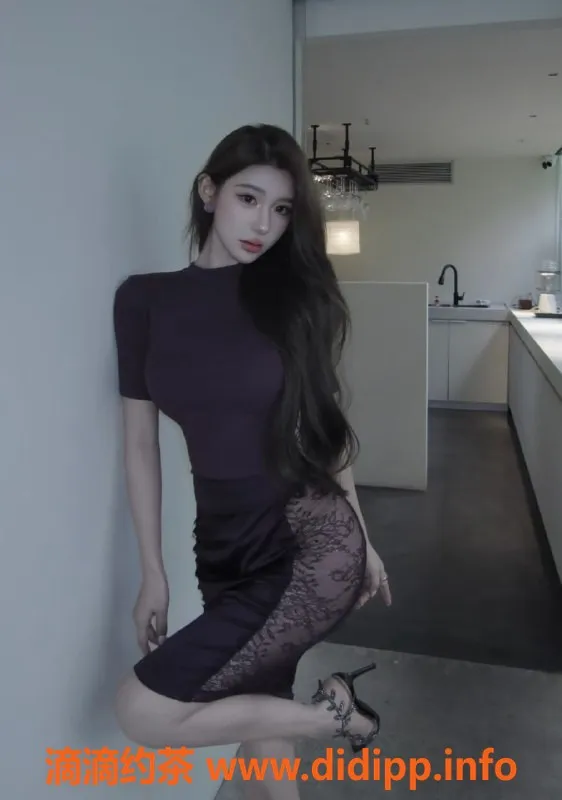 无锡楼凤-锡山区灵犀，170cm高颜值模特陪浴服务