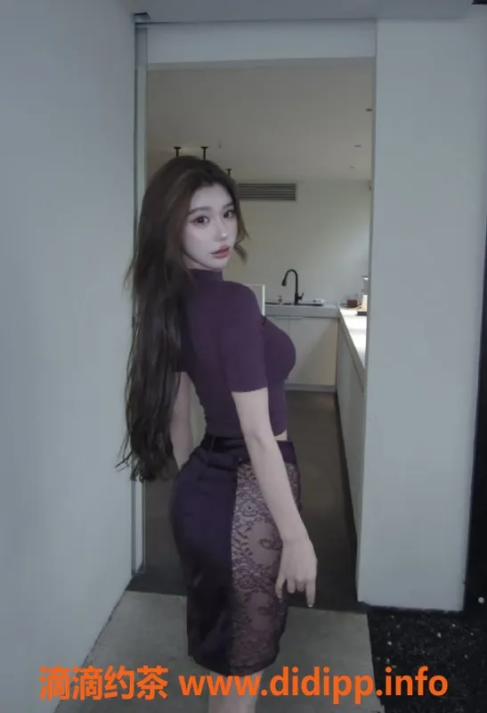 无锡楼凤-锡山区灵犀，170cm高颜值模特陪浴服务