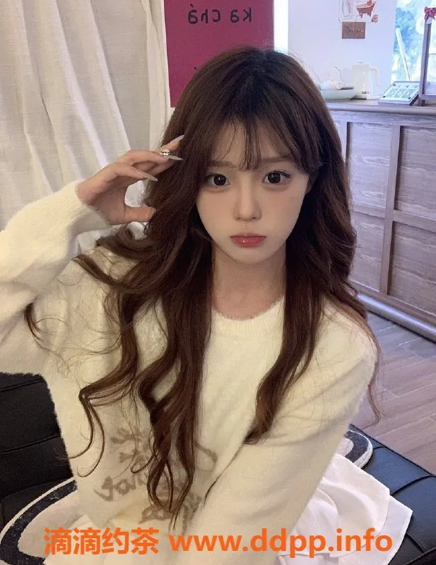 常州楼凤资源信息,武进童童，160cm嫩妹，陪浴、口交服务等你体验