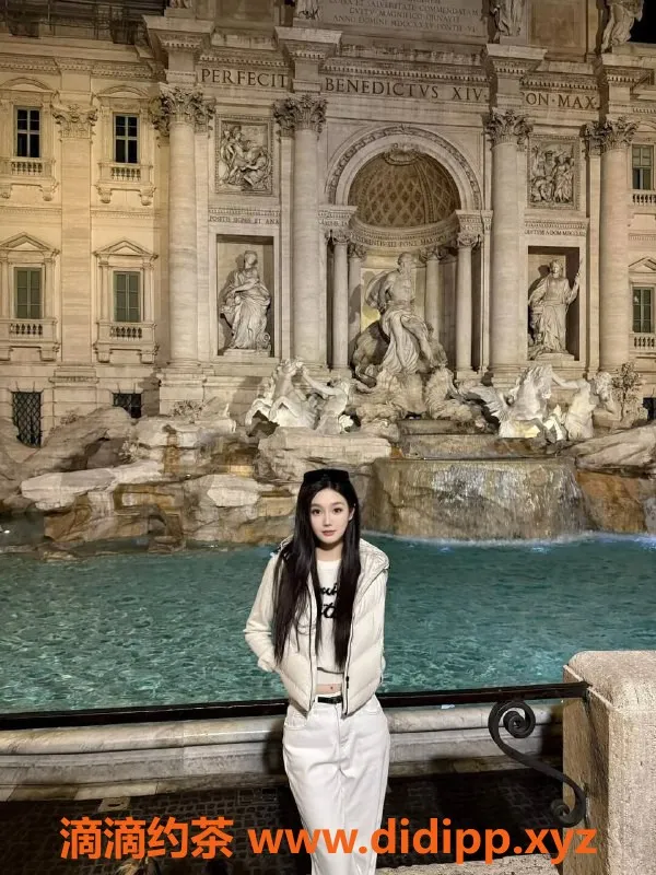 深圳楼凤-南山李一桐，1200元鸳鸯浴体验