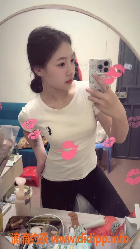 深圳楼凤-南山鱼蛋，600元享受鸳鸯浴与69服务