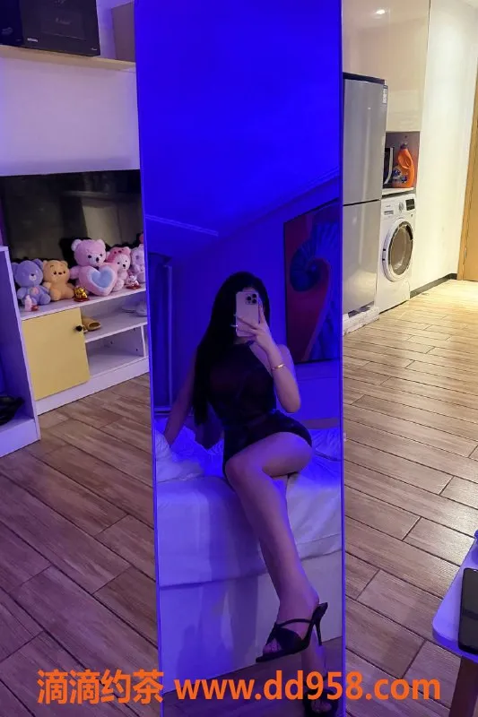 广州楼凤-番禺狐媚儿，嫩妹大胸，水费1000