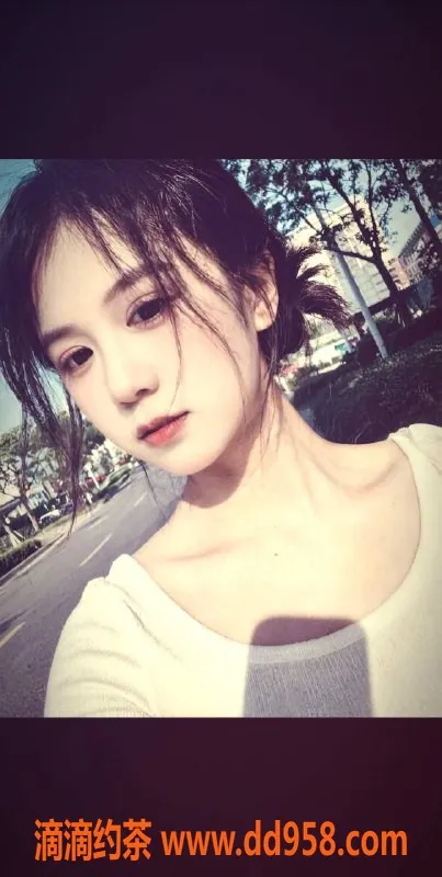 中山楼凤-东区19岁灵儿，独特服务让你惊艳