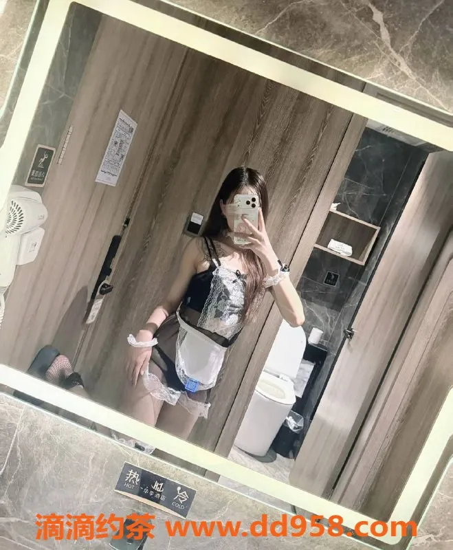 深圳楼凤资源信息,深圳宝安嫩妹悠悠，1000起步，舌吻制服服务