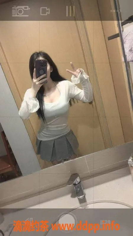 深圳楼凤-南山御姐千夏，1100P起，制服丝袜服务