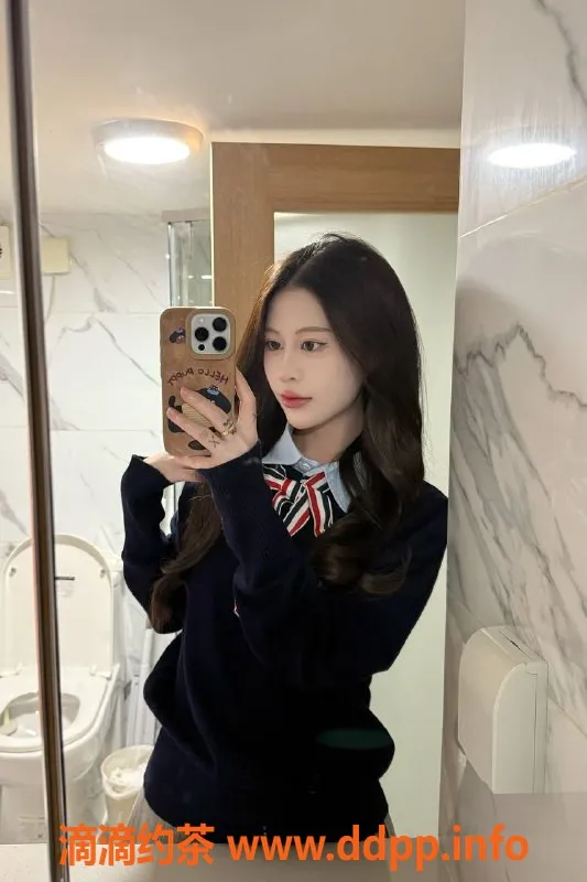 广州楼凤-金沙洲嫩妹158cm B罩杯 舌吻制服服务