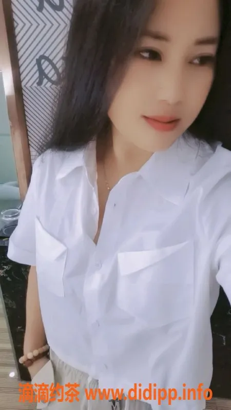 惠州楼凤-小甜甜 惠阳 160cm 98斤 30岁 洗吹制服服务