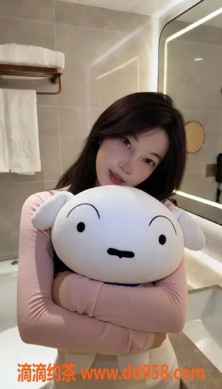 湛江楼凤-湛江诗晗，19岁165cm巨乳可爱妹，800元/次