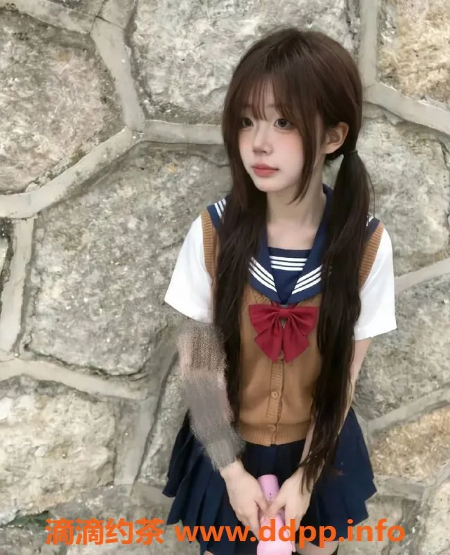 昆明楼凤-官渡区惠子，美女1400PP，舌吻服务火热上市！