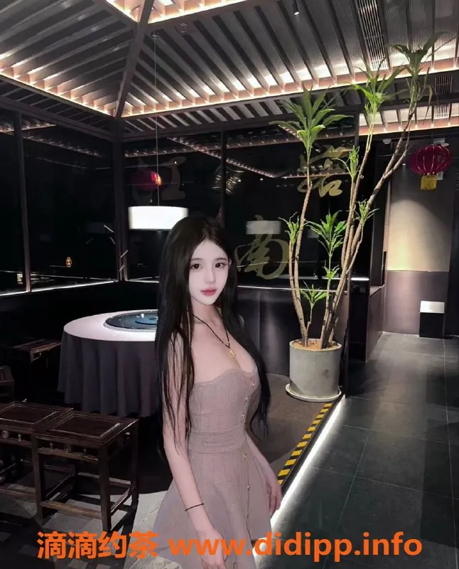 无锡楼凤-锡山御园07大胸嫩妹 天然D 舌吻调情服务