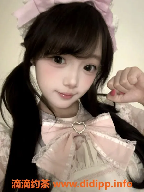 无锡楼凤资源信息,锡山绿地乐和城 超嫩学妹三点粉陪浴