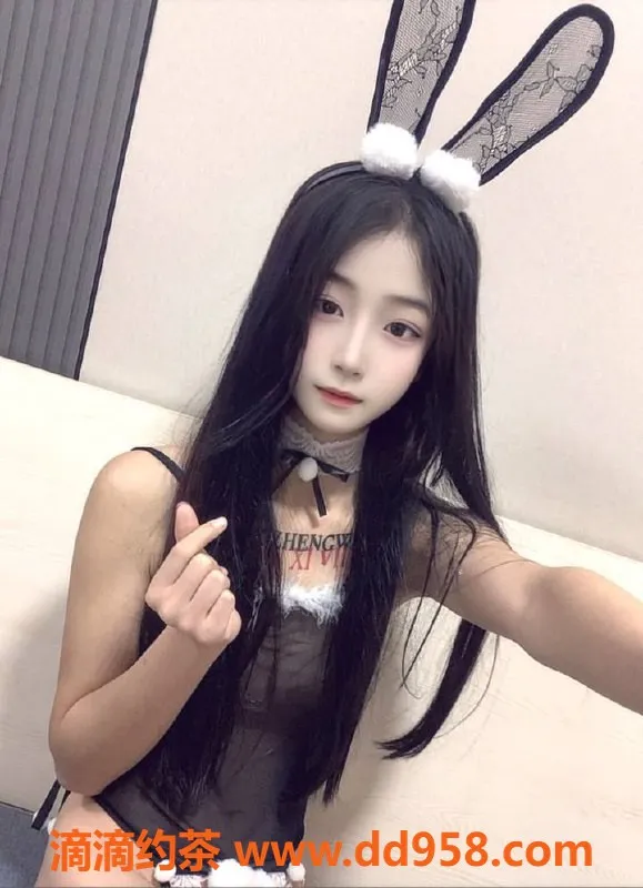 深圳楼凤-龙华小夕夕 高颜值 免费互动体验