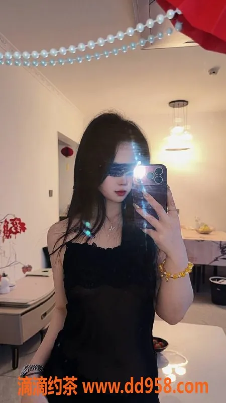 广州楼凤-💕昵称：#霜儿
🏠地区：#白云
🅿️课费：#800p