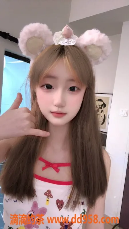 深圳楼凤-南山嫩妹莉莉，1000起，舌吻调情服务