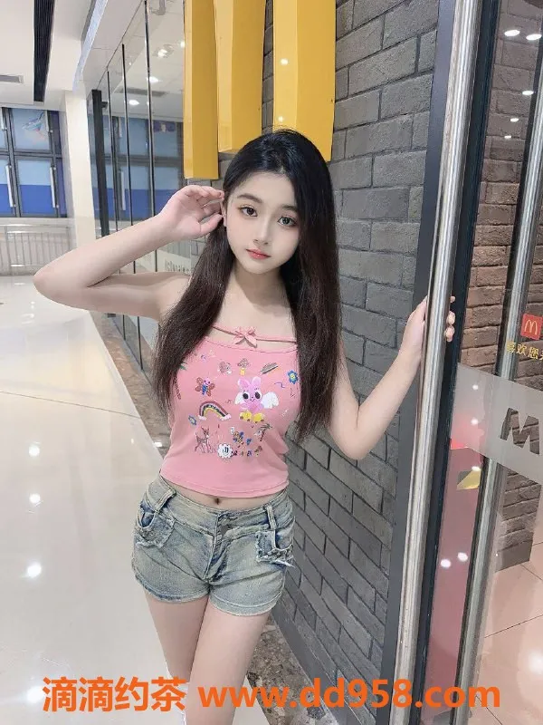 广州楼凤-天河嫩妹馨馨，700水费，甜美舌吻等你体验