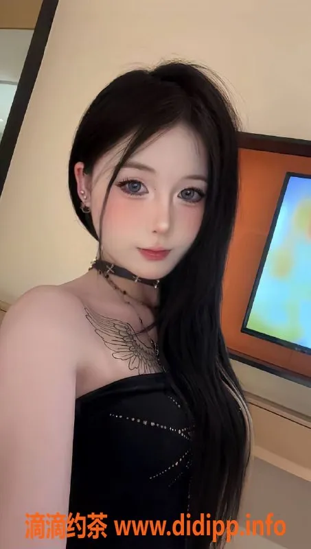 深圳楼凤-深圳龙岗嫩妹梨涡，1300起提供KISS制服服务