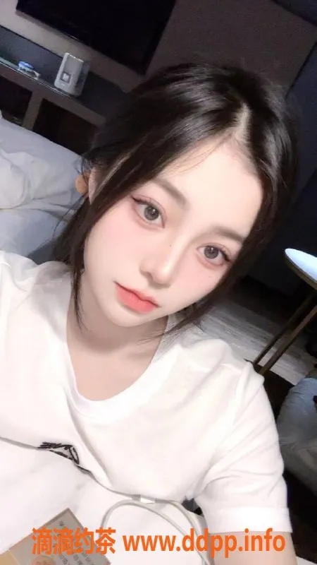 广州楼凤-海珠小可爱，嫩妹舌吻热情服务