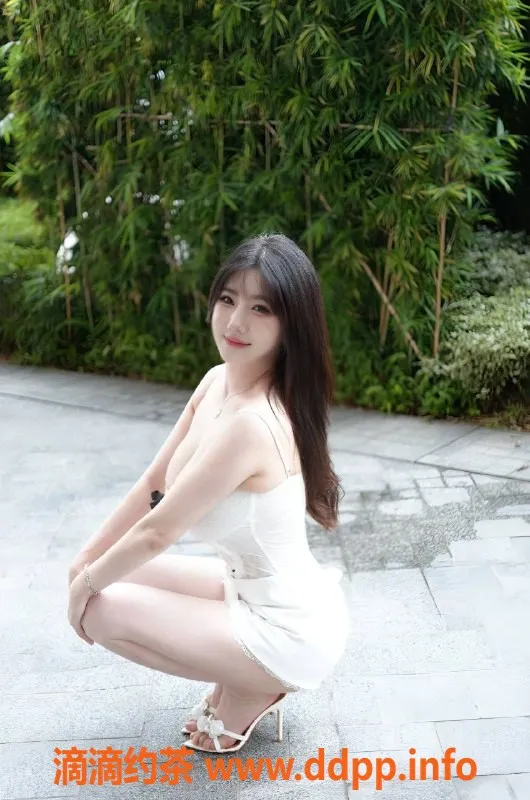 深圳楼凤-福田神木丽子，1300P制服服务，超大波诱惑