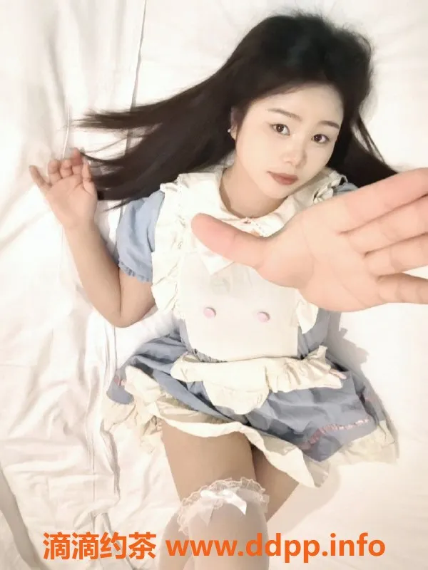 常州楼凤-武进萝莉陪浴服务，身高157，价格600起