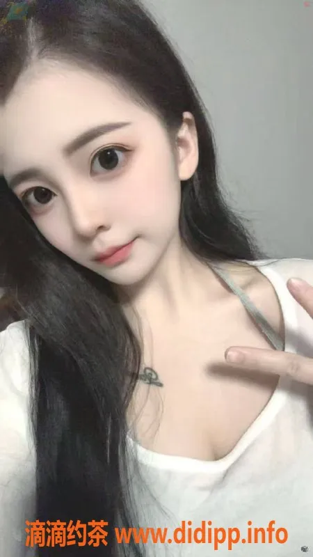 深圳楼凤-南山御姐千夏，制服丝袜吐气可儿