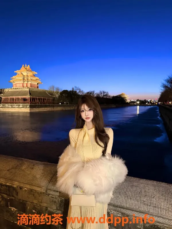 无锡楼凤资源信息,滨湖区高颜值嫩妹楚汐，性感陪浴服务