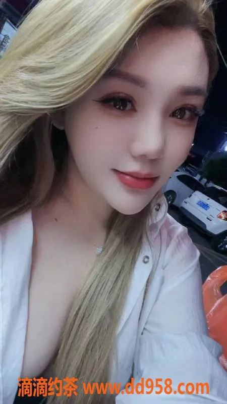 中山楼凤-阜沙洗吹做服务，300起步，双重选择