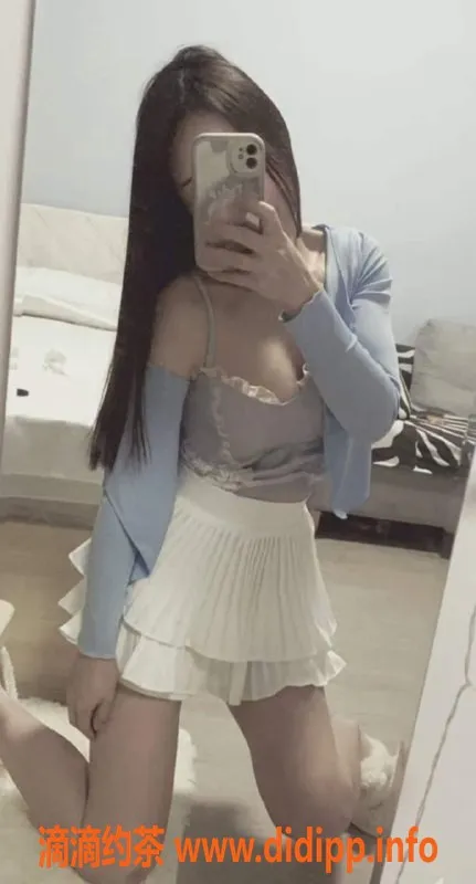 成都楼凤资源信息,武侯区莎莎，184高挑少妇，6p服务等你来体验！