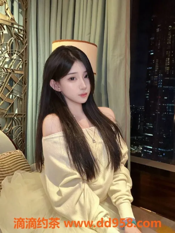 常州楼凤-常州金坛吖吖，20岁168cm C罩杯，服务优秀