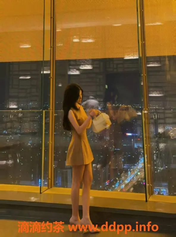 常州楼凤-常州金坛吖吖，20岁168cm C罩杯，服务优秀