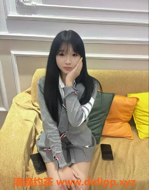 成都楼凤-成华区甜美萝莉欣怡，158cm 90斤 A+胸，热情服务